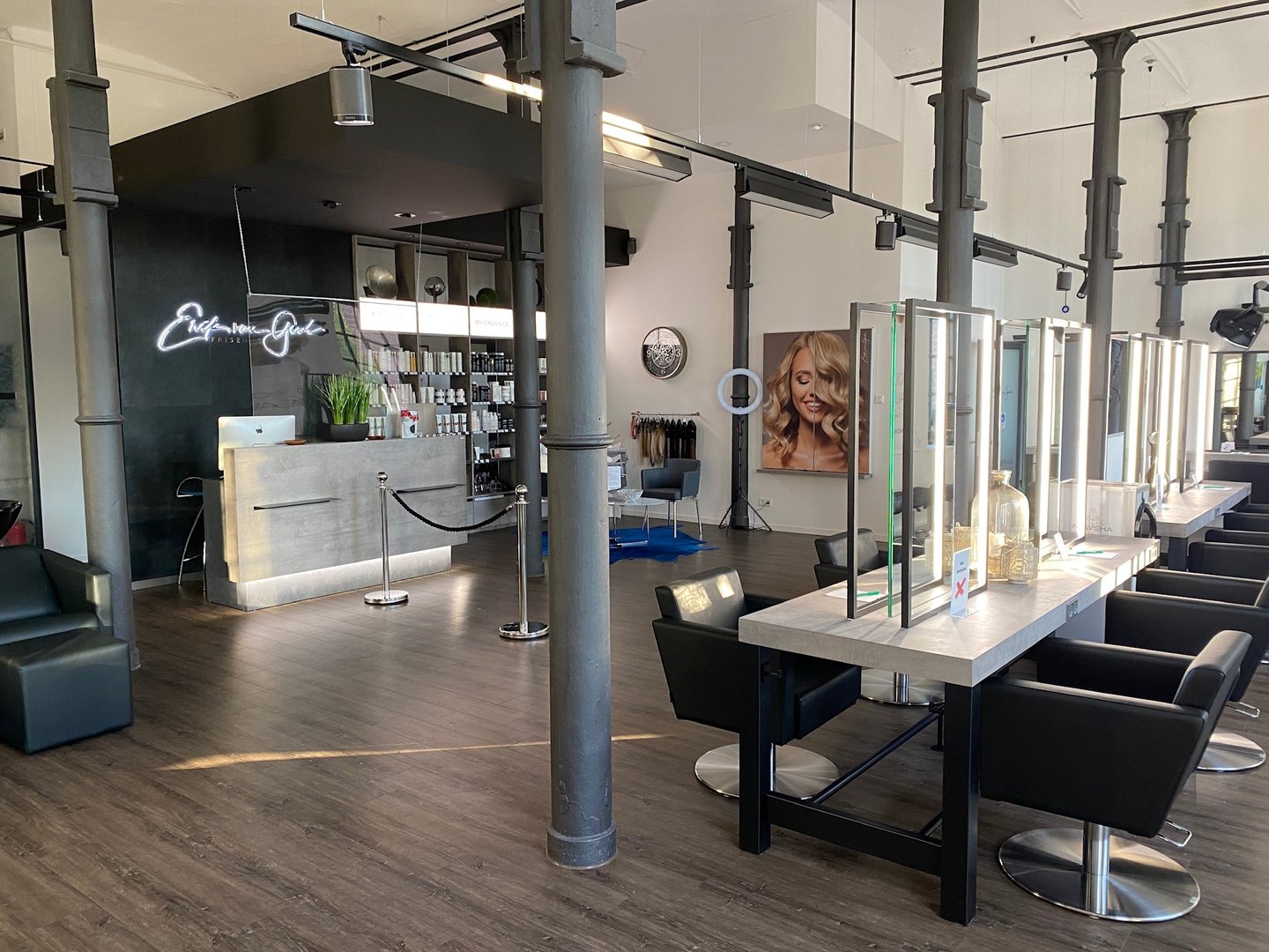 Extensions und Volumen – hochwertige Haarverlängerungen